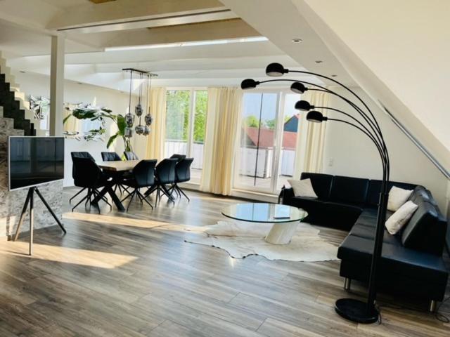 Apartment 160Qm 5 Schlafzimmer 1 Wohnzimmer Terrasse Und Balkon 威廉港 外观 照片
